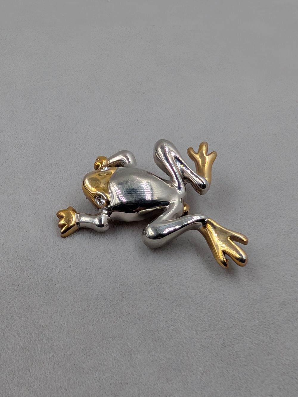 Lia Sophia Zippidy Frog Brooch Two Tone Crystal Eyes Whimsical | M176